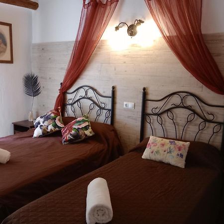 Cortijo Rural Molino El Tarahal Con Piscina Y Zonas Compartidas Eksteriør bilde